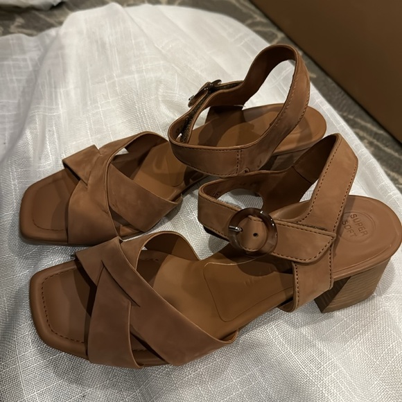 women sandals - Picture 2 of 5